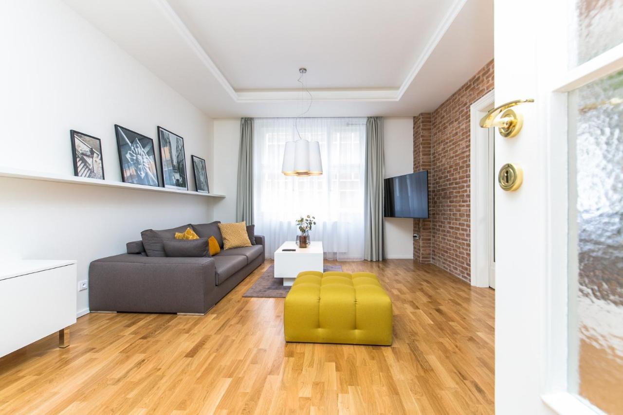 Unique Old Town Apartments At Palace Dlouha Prag Exterior foto